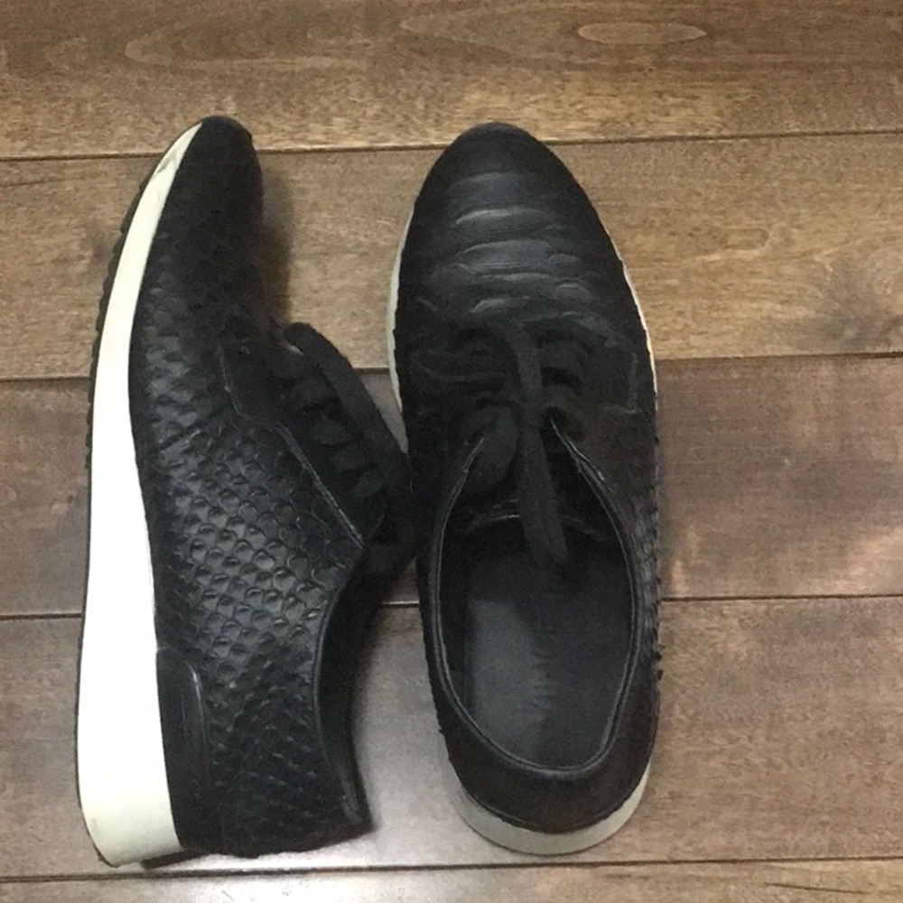 Vince Leather Croc Sneaker Shoes- Black- Size 6.5 (Euro 36.5)
